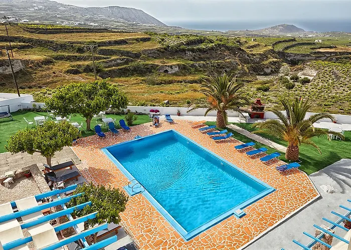 Pyrgos Kallistis hotels near Perissa Black Sand Beach